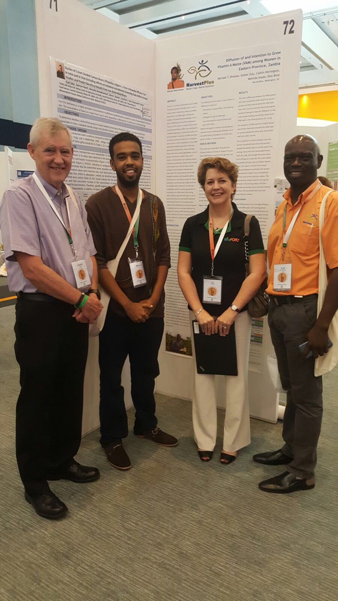 ekinbirollopez's tweet photo. #IRU #ImpactResearchUnit @HarvestPlus in action @MichaelNTedla w @BevPostma @El_simp, Howdy Bouis & Caitlin Herrington w Howdy #MNForum2016 https://t.co/yutNzllS1g