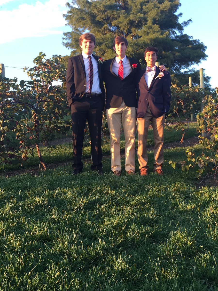 caragher01's tweet photo. Happy birthday Marty you hideous man @CpMartinek https://t.co/N9rZj6bHBT
