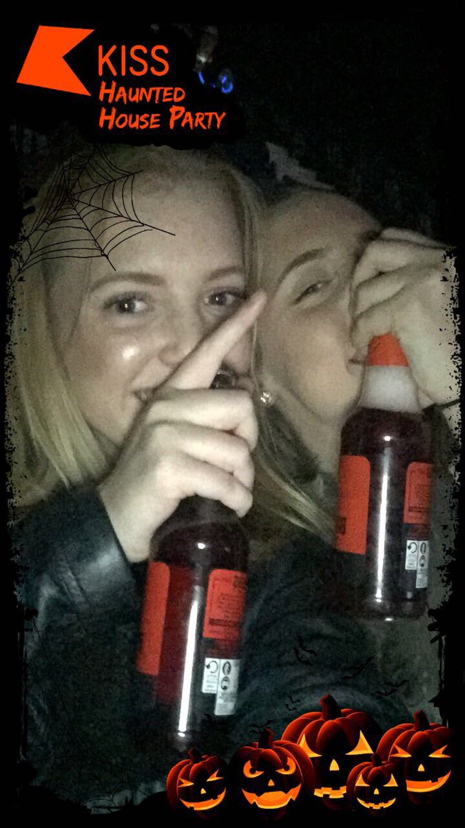 rihannafoleyx's tweet photo. Kiss haunted house party!! Won tickets 🎉🎉🎉 @Dizzypinkie @CloAbbie @KissFMUK #KISSHAUNTED https://t.co/KiufaC1sKP