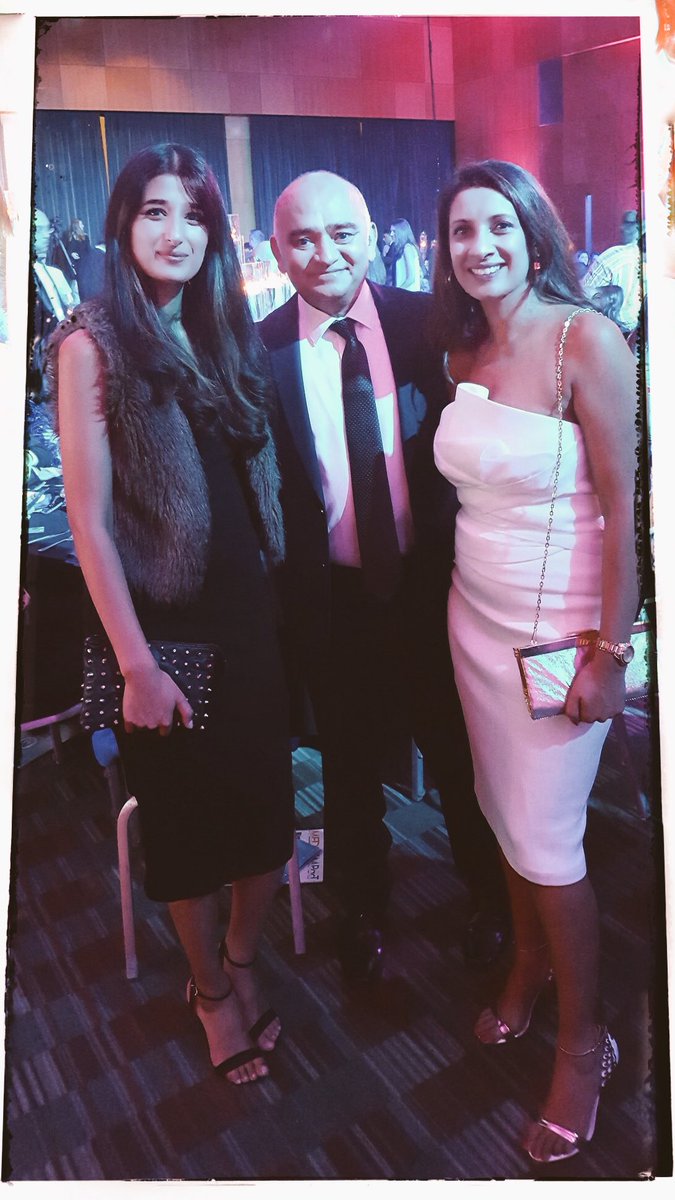 bhaskerpatel's tweet photo. @asianmediaaward @alexberesfordTV + #AsianPosse #acvteam  #AsianMediaAwards @emmerdale @ITV_R @Deliciouspr https://t.co/sCjKfqfomh
