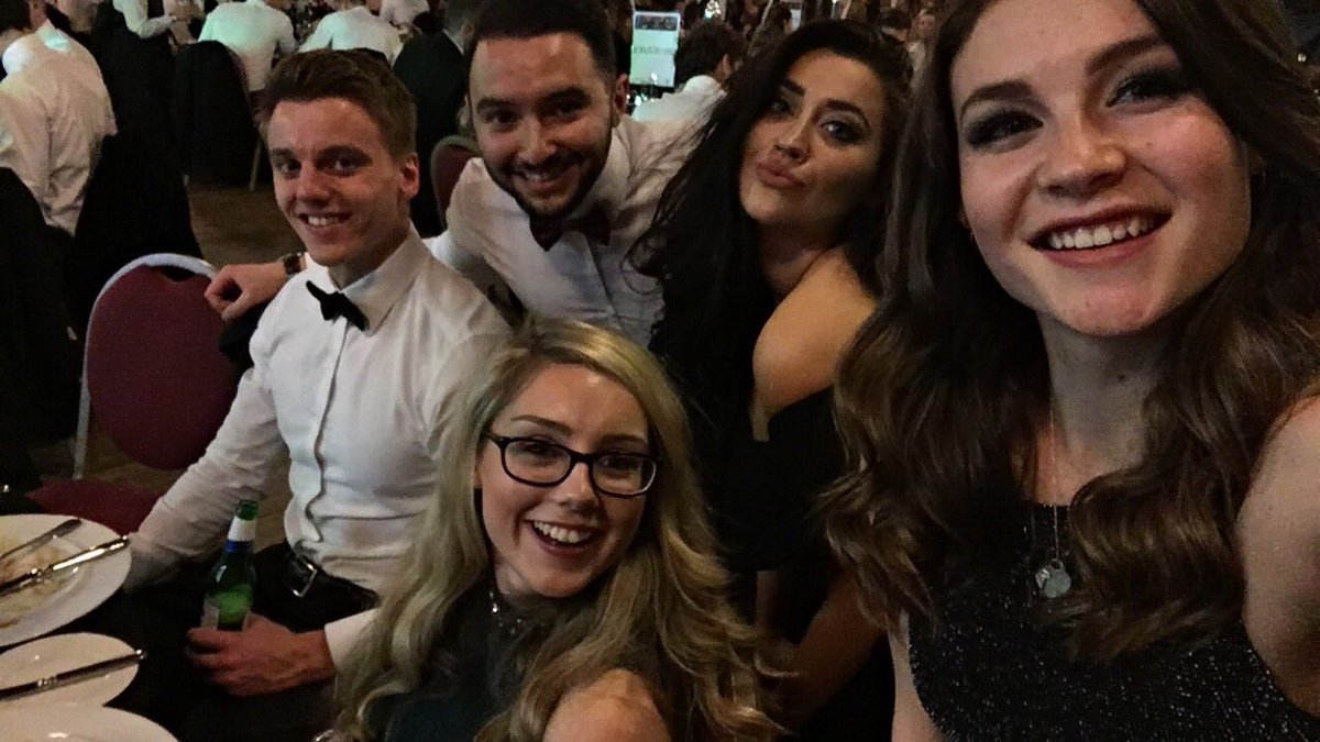 DanniiBaker's tweet photo. #MYIPBall2016 squad goals🎉💁🏻 https://t.co/iGq0bPjjbw