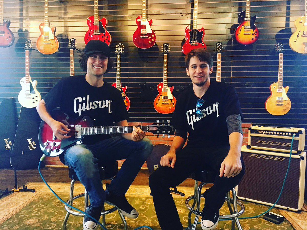 TheRoadsBelow's tweet photo. Max &amp; Aaron won a brand new Les Paul from @gibsonguitar #nashville - thank you from #theroadsbelow https://t.co/noqXUwfu0F