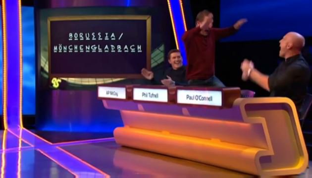 BBCSport's tweet photo. A standing ovation for Paul O'Connell 👏👏👏
He pulled it out of the bag with this @QuestionofSport cracker
https://t.co/m5rEMmWKs5 https://t.co/PupVrIJXoc