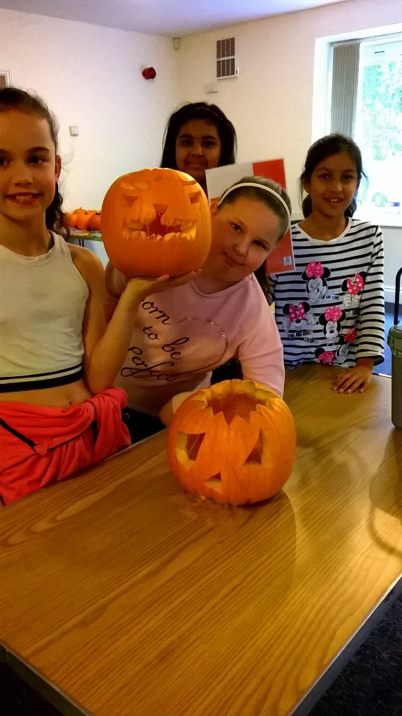 Lovely afternoon spent carving pumpkins and making soup #pumpkinrescue