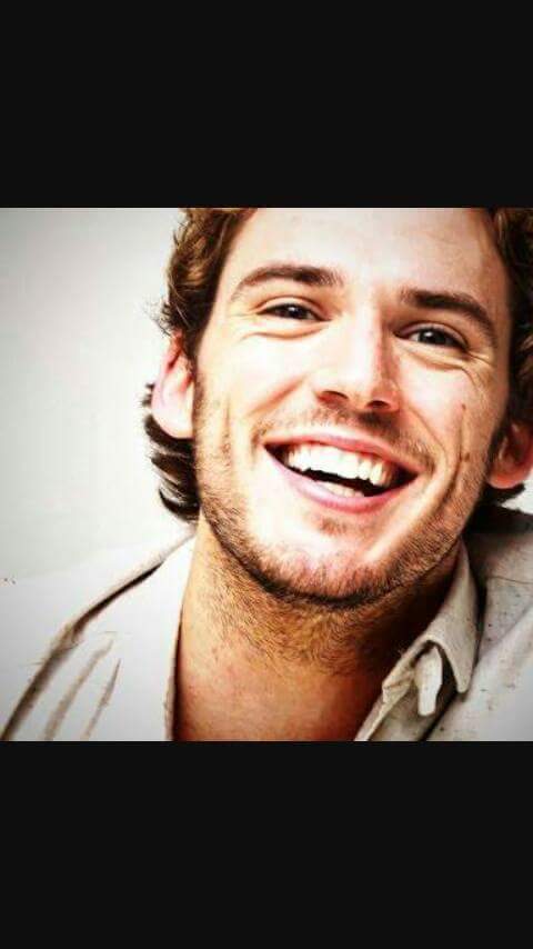 katiagm20's tweet photo. @samclaflin i love you <3 https://t.co/uXP7vC81x5