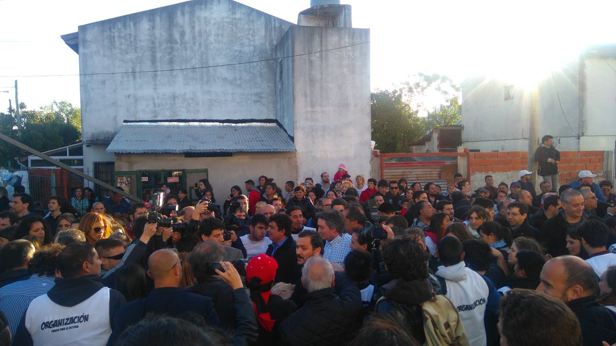 larroqueandres's tweet photo. #Ahora Máximo Kirchner en Villa Palito #NestorViveEnElPueblo 
EN VIVO: https://t.co/fCyVMASge2 https://t.co/rj4rrXgsQq