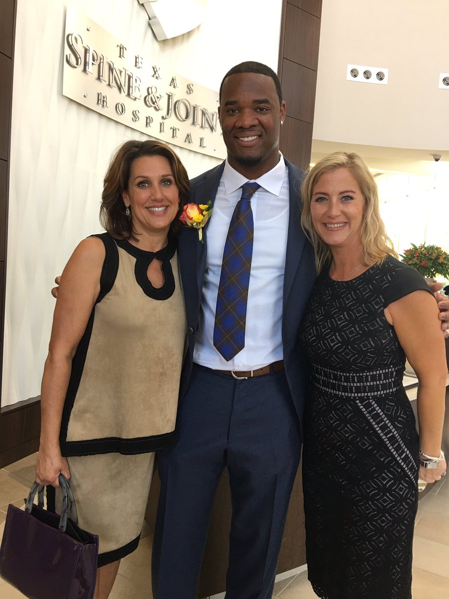 michelleASM9's tweet photo. Texas Spine &amp; Joint announces plans to open the Project Rose Research Institute for Sports Medicine with Earl Campbell and Gary Baxter. https://t.co/8c8XplG0VE