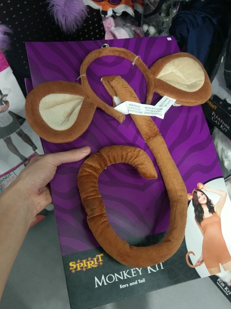 Hai's tweet image. Hey @C9Jensen I found your outfit.