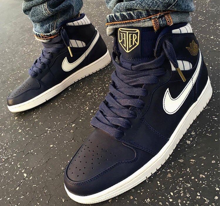 SneakerMindset's tweet photo. Jeter 1's https://t.co/vfdU0IK6b0