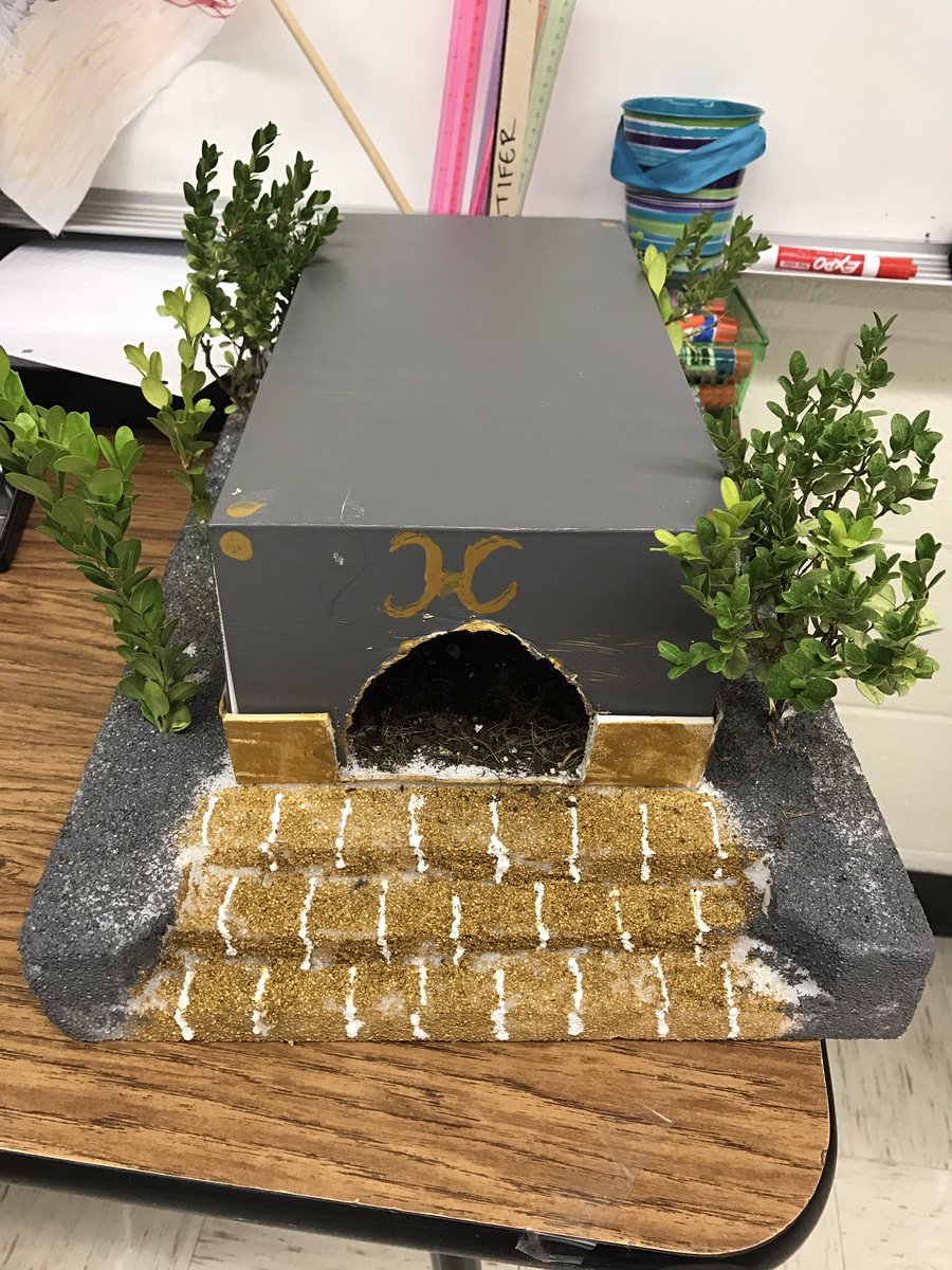 thisgirlbrimass's tweet photo. My students created 3D models representing their cabin gods/goddesses. So proud of them! #FMSELAR #elachat #thelightningthief @FrenshipMS https://t.co/EEjGlzub0C