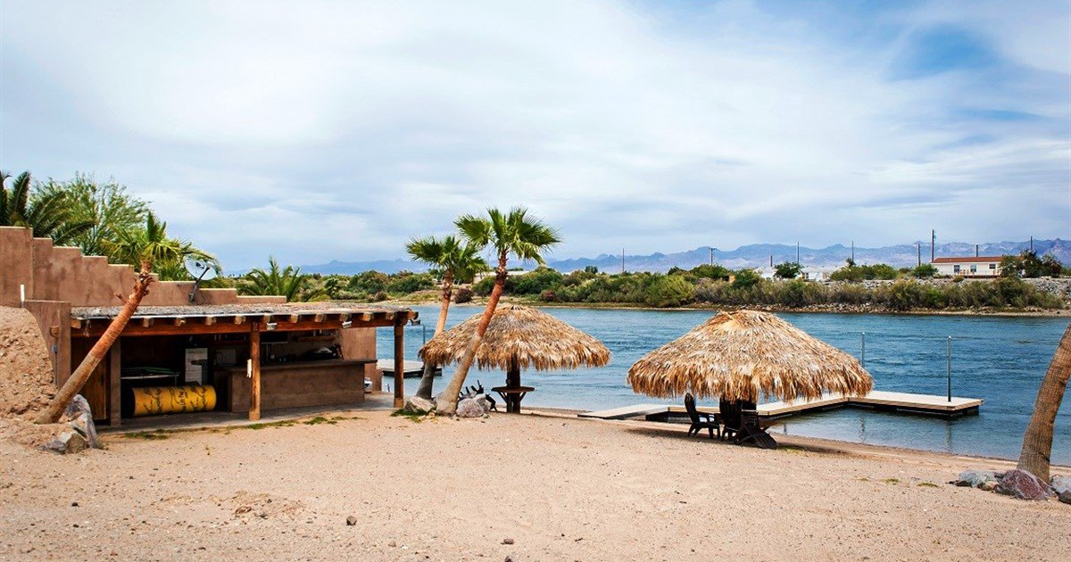 theristowgroup's tweet photo. PRICE SLASHED! #Beachfront Property! - 4698 My Place, Needles, CA 92363 https://t.co/J6WpBpClKc #CARealEstate #ForSale #RiverHome https://t.co/5Irca7U8zT