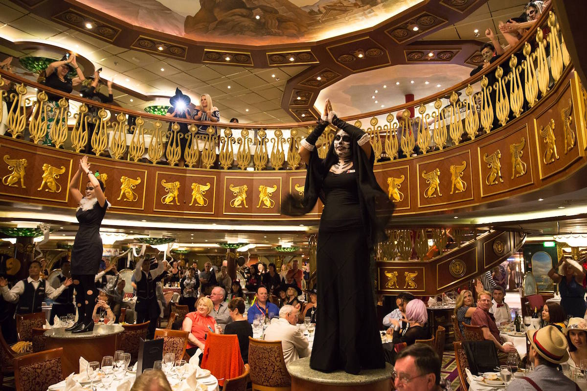 Carnival Corporation tweet media