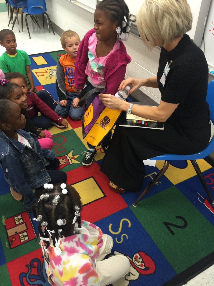 Wendy Warren tweet media