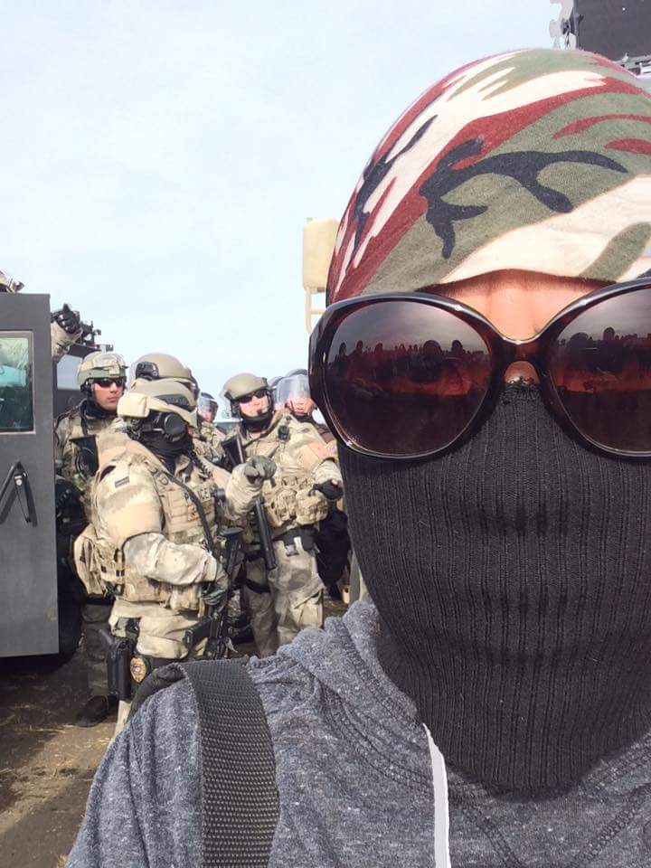 LatestAnonNews's tweet photo. #NoDAPL #OpWideAwake #IStandWithStandingRock via @notaxiwarrior https://t.co/rumfTSbsCs
