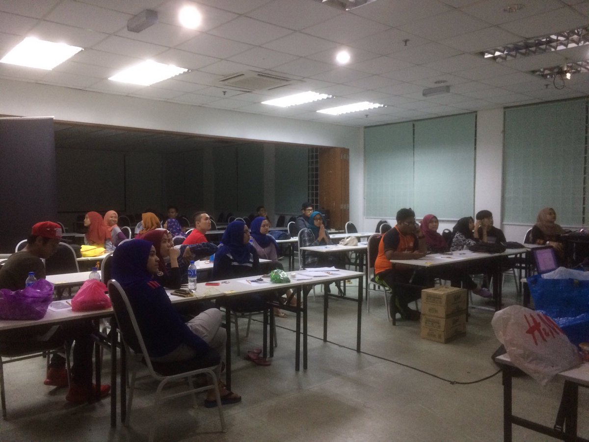 aevibes1's tweet photo. Last preparation for workshop tomorrow 🎉🎉 #AEVibes #AEVibes #AEVibes https://t.co/7hIafw92iH