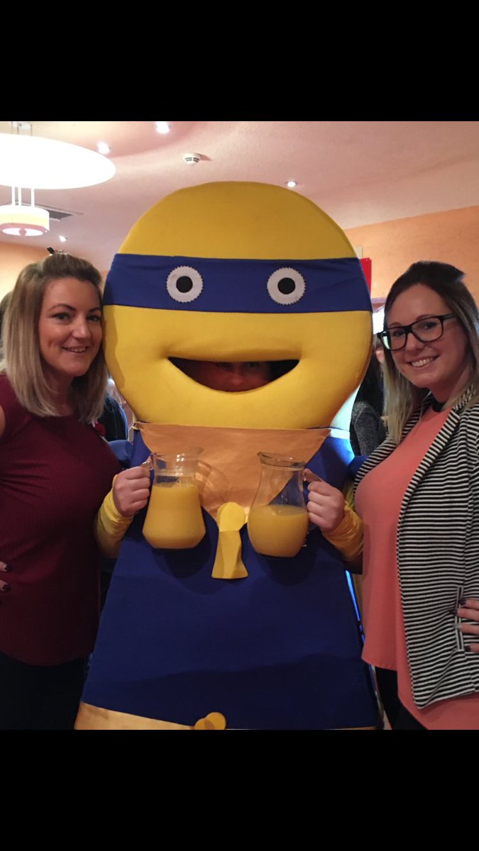 Captain Keyple #showusyourjugs #doubleaward #selfiequeens  #BrilliantYCH16 @YCHscarboro