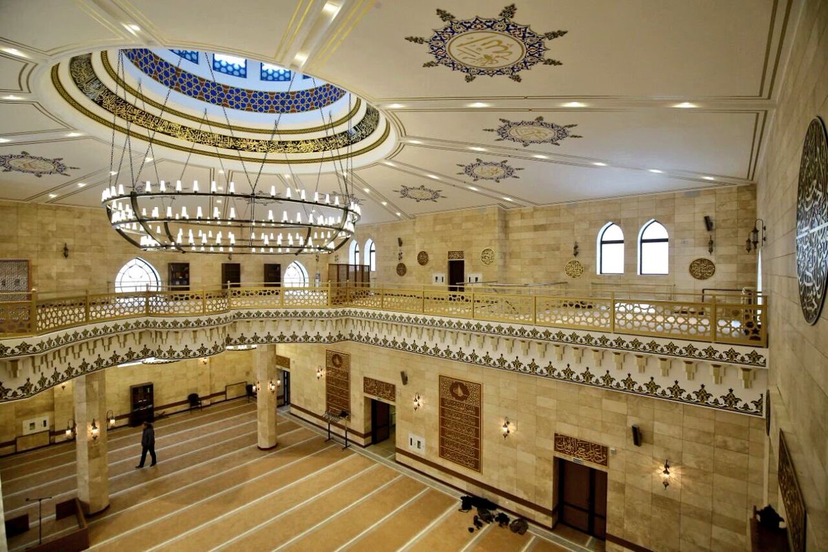 Sayın Cumhurbaşkanımız <a href="/RT_Erdogan/">rt_erdogan</a> Belarus Minsk Camii açılışını gerçekleştirdi. Allah hayırlı, mübarek eylesin. #MinskCamiindeilkCuma