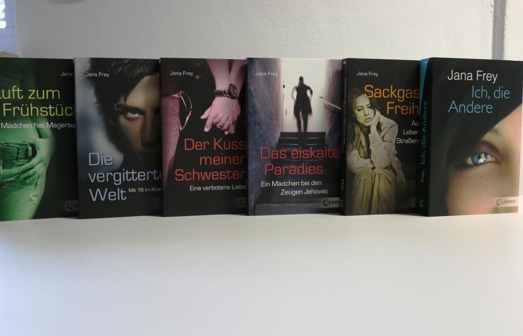 script5_verlag's tweet image. Heute ist "Freytag"! Wir sind gut vorbereitet ;). Und ihr? 
bit.ly/2fpyNDV