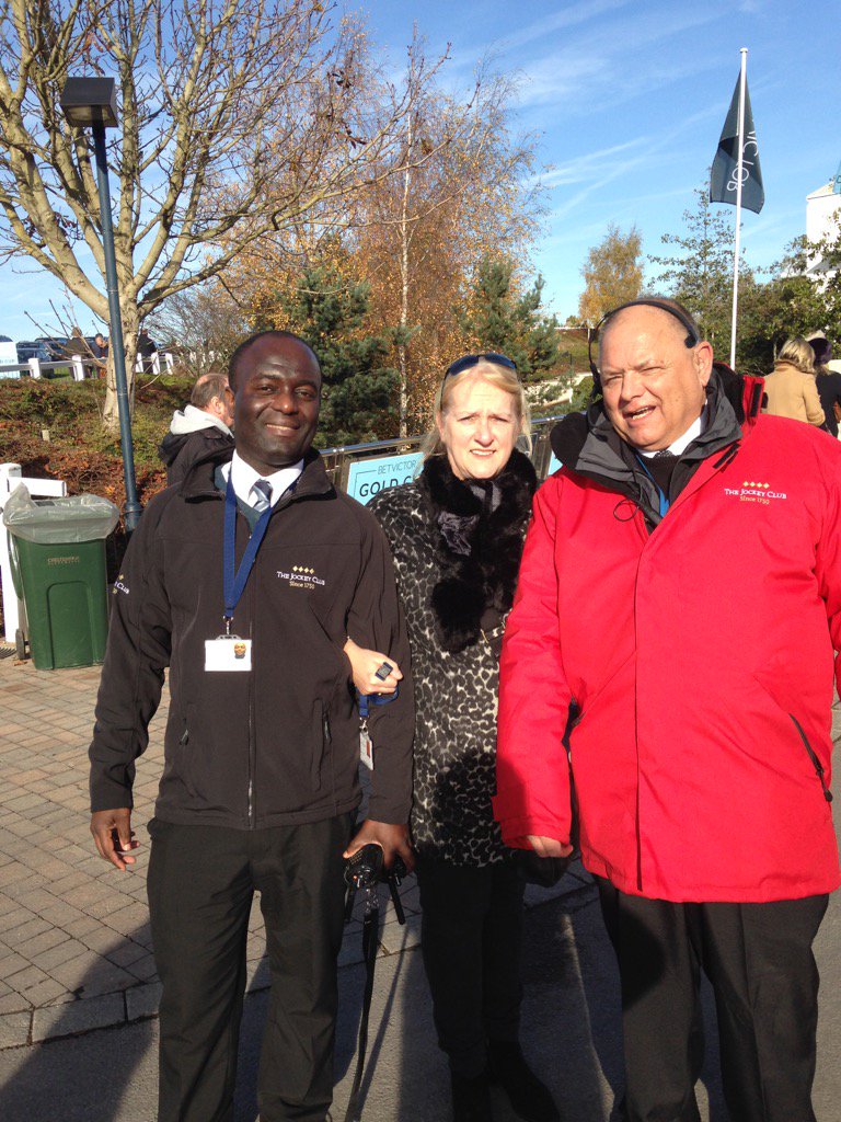 jennyjonescss's tweet photo. @jennyjonescss meeting Chris Ralph working his 31st Open Meeting @CheltenhamRaces for @carlislesupserv https://t.co/OWwyQ7h1Hh