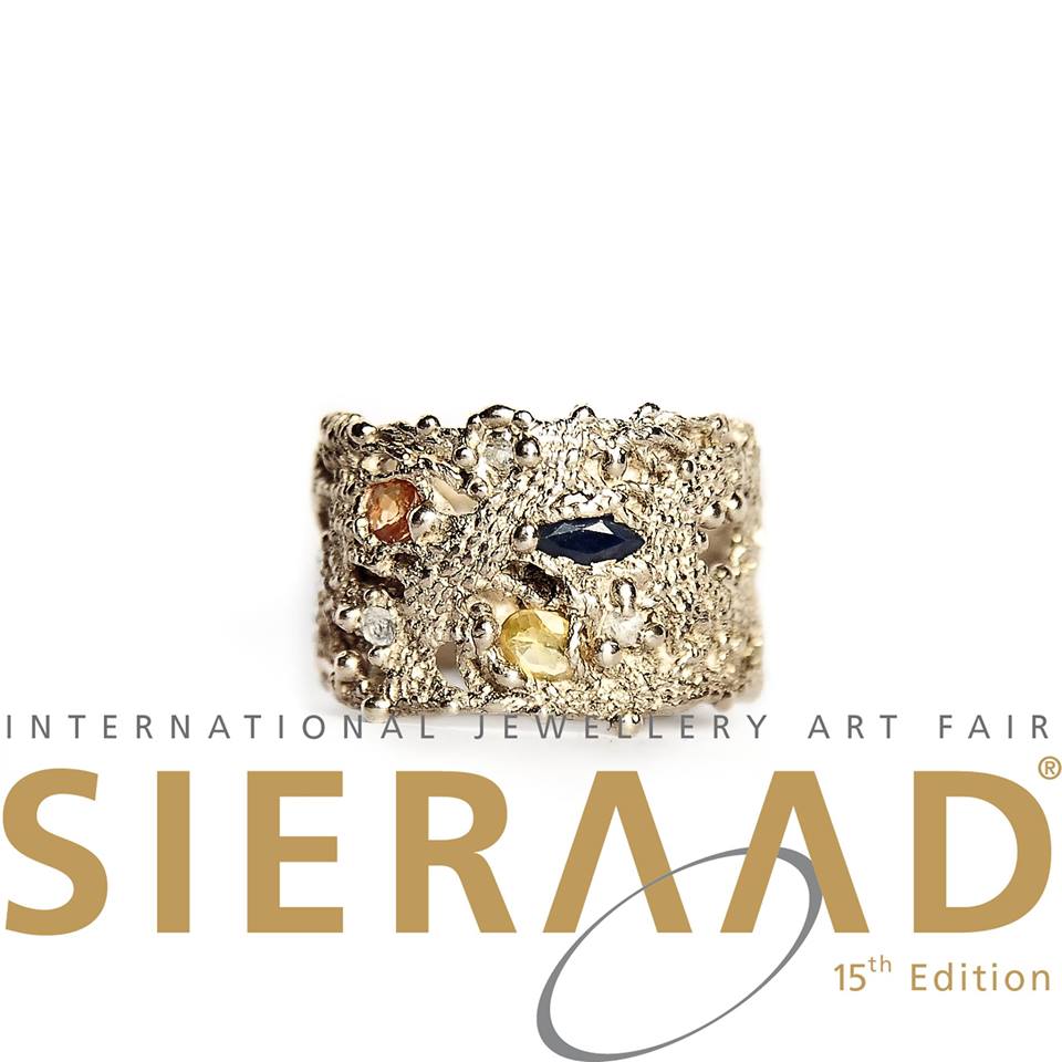 ArtJewelryForum's tweet photo. Mokosh Jewels at Sieraad #art #fair 2016 #jewellery #SIERAADArtFair
https://t.co/Kq678kqeJH https://t.co/8GDPuxgL6M