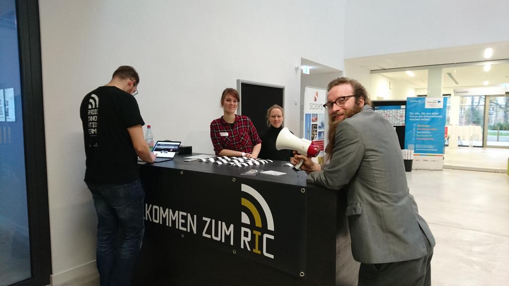 Willkommen beim #RIC16. Freut euch auf innovative Sessions und kreative Inputs. Gleich geht's los mit #RickvomRIC