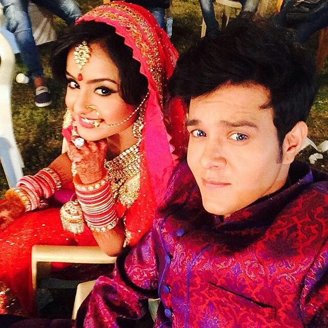 sameerrajpoot17's tweet photo. @ishita.gangopadhyay2012
Night shift#shootingmode#yaaronkatashan# with @aniruddh_dave #mintykishadi#yaaron#minty#😀😊😊🎥🎥 https://t.co/uAzj6STa13