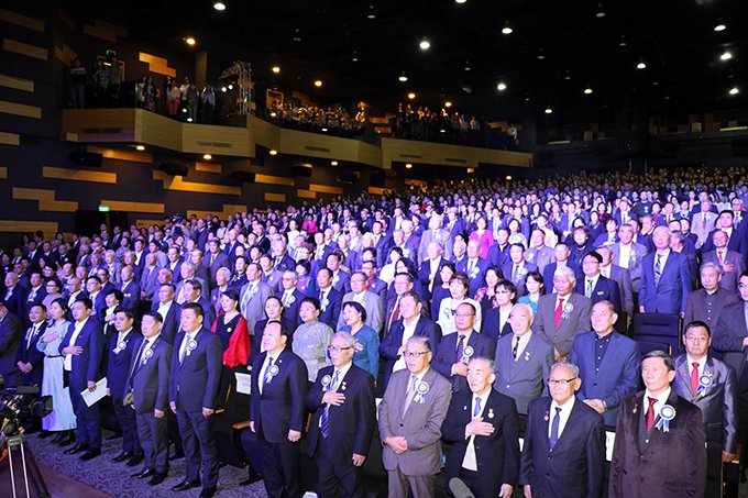 ШУТИС “Хөдөлмөрийн гавьяаны улаан тугийн одон”-гоор шагнагдлаа - must.edu.mn/mn/content/sho…