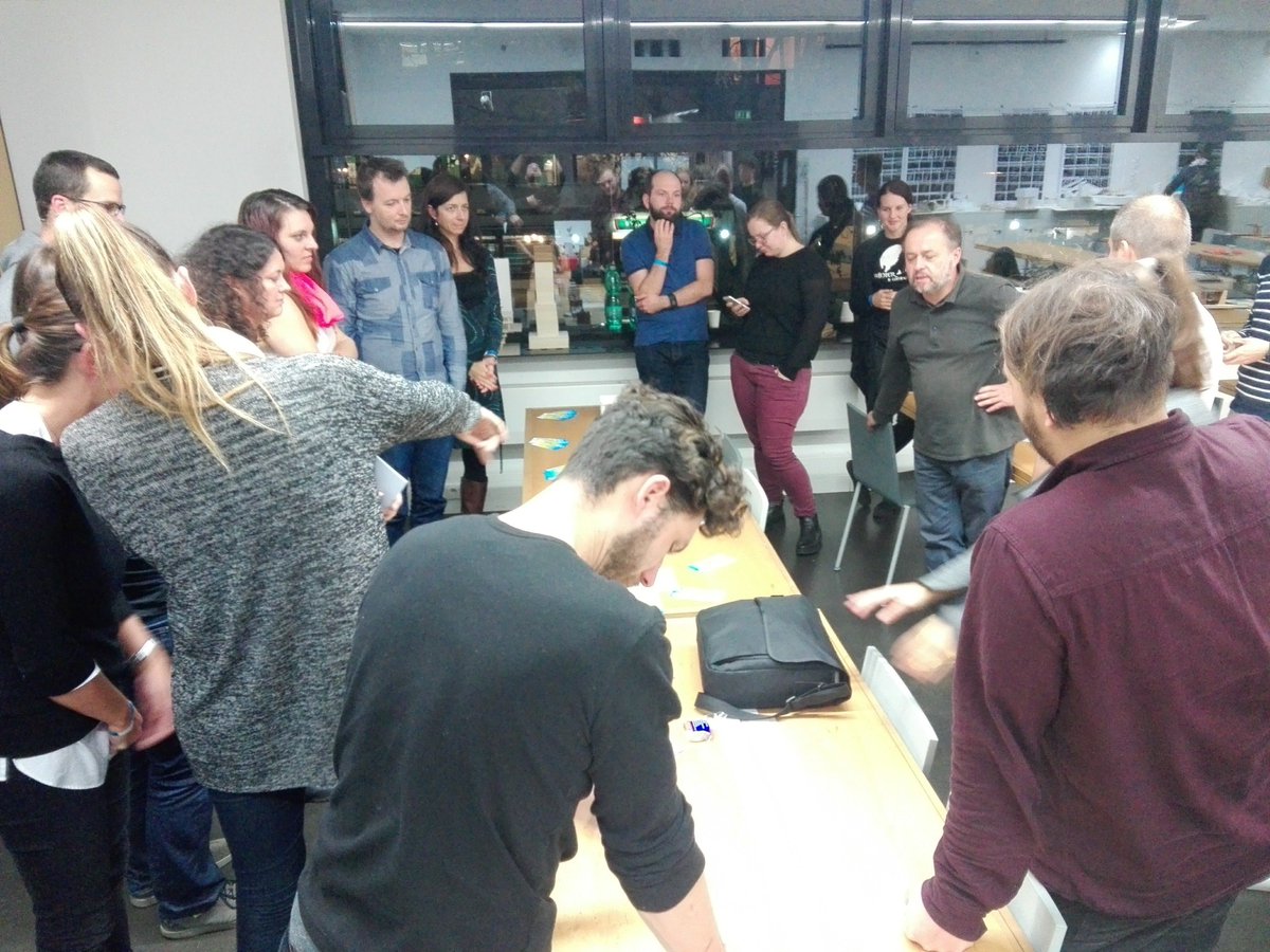 Odpovědné navhrování ekologických obalů na vejce s Janem Činčerou. Za mě nejlepší workshop včerejšího #wud. Díky #asociaceux za super akci.