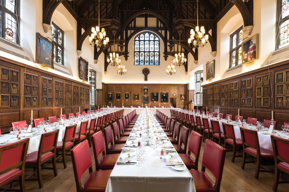 GraysInnVenue's tweet image. Our Hall banquet-ready! Thank you @RedWBPhoto for this beautiful photo.