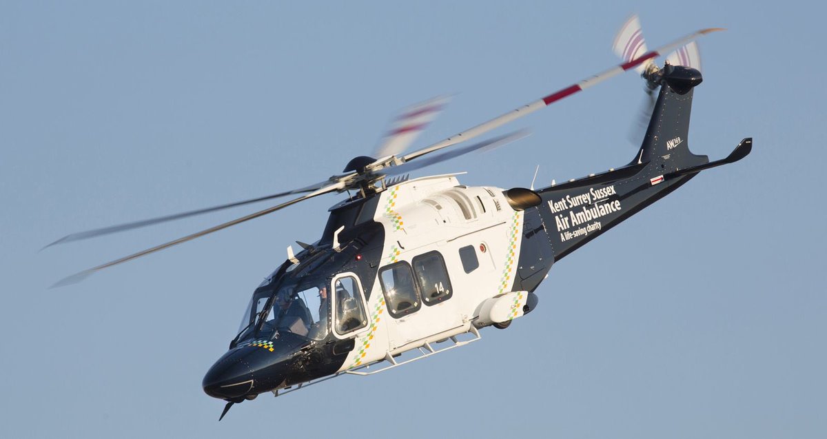 BarryHolden13's tweet image. #helicopters #premiermodular setting its sights high today