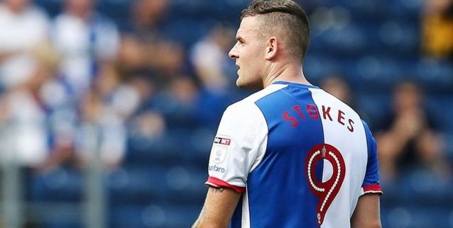 BBCSport's tweet photo. Blackburn Rovers footballer Anthony Stokes has pleaded guilty to assaulting an Elvis Presley impersonator.

https://t.co/kbb0EQuWhl https://t.co/rhi0RVdHZw