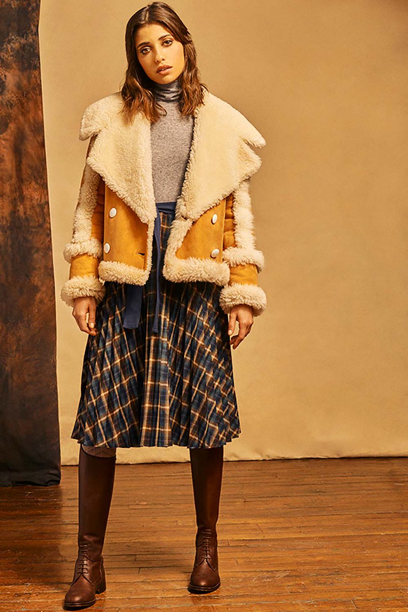 DROMe (@drome_official) on Twitter photo DROMe featured on <a href="/DesignScene/">DSCENE Magazine</a> 70’s Casual Luxury by Carl Chisolm
#dromeofficial #designscene drome.link/2fCbPdH DROMe featured on <a href="/DesignScene/">DSCENE Magazine</a> 70’s Casual Luxury by Carl Chisolm
#dromeofficial #designscene drome.link/2fCbPdH