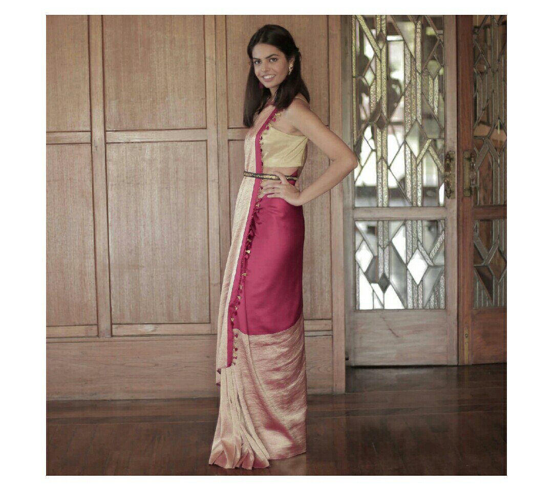 ps166537's tweet photo. @RituKumarHQ #BringingSareeBack
I also like the DRESS DRAPE.. It is easy, comfy n feminine.. https://t.co/wyd2WTXWI4
