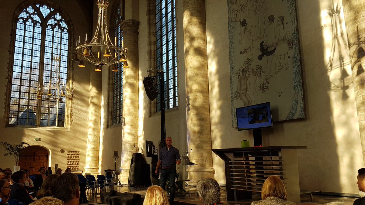 Gloedvol betoog over teamwork door <a href="/GerdjanPoortman/">Gerd-Jan Poortman</a> tijdens masterclass van <a href="/nfiaholland/">NFIA Holland</a> in Middelburg.