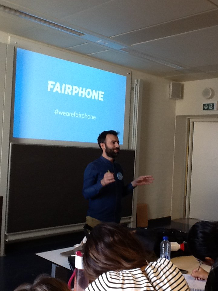 Excited to welcome <a href="/mikiballester/">Miquel</a>  of <a href="/Fairphone/">Fairphone</a> <a href="/FSW_VU/">Faculteit der Sociale Wetenschappen</a> guestlecture strategizing toward sustainability #SMO2016