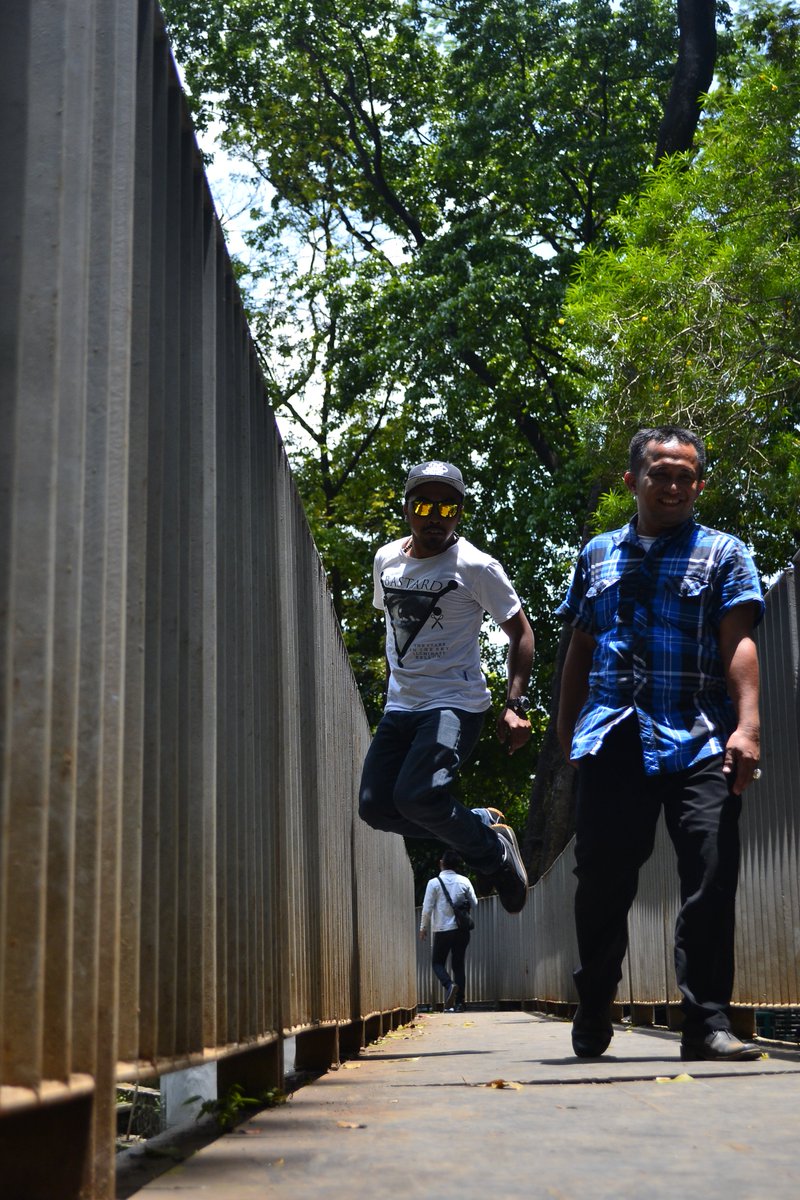 hayu barudak urang ngapung deui ah...