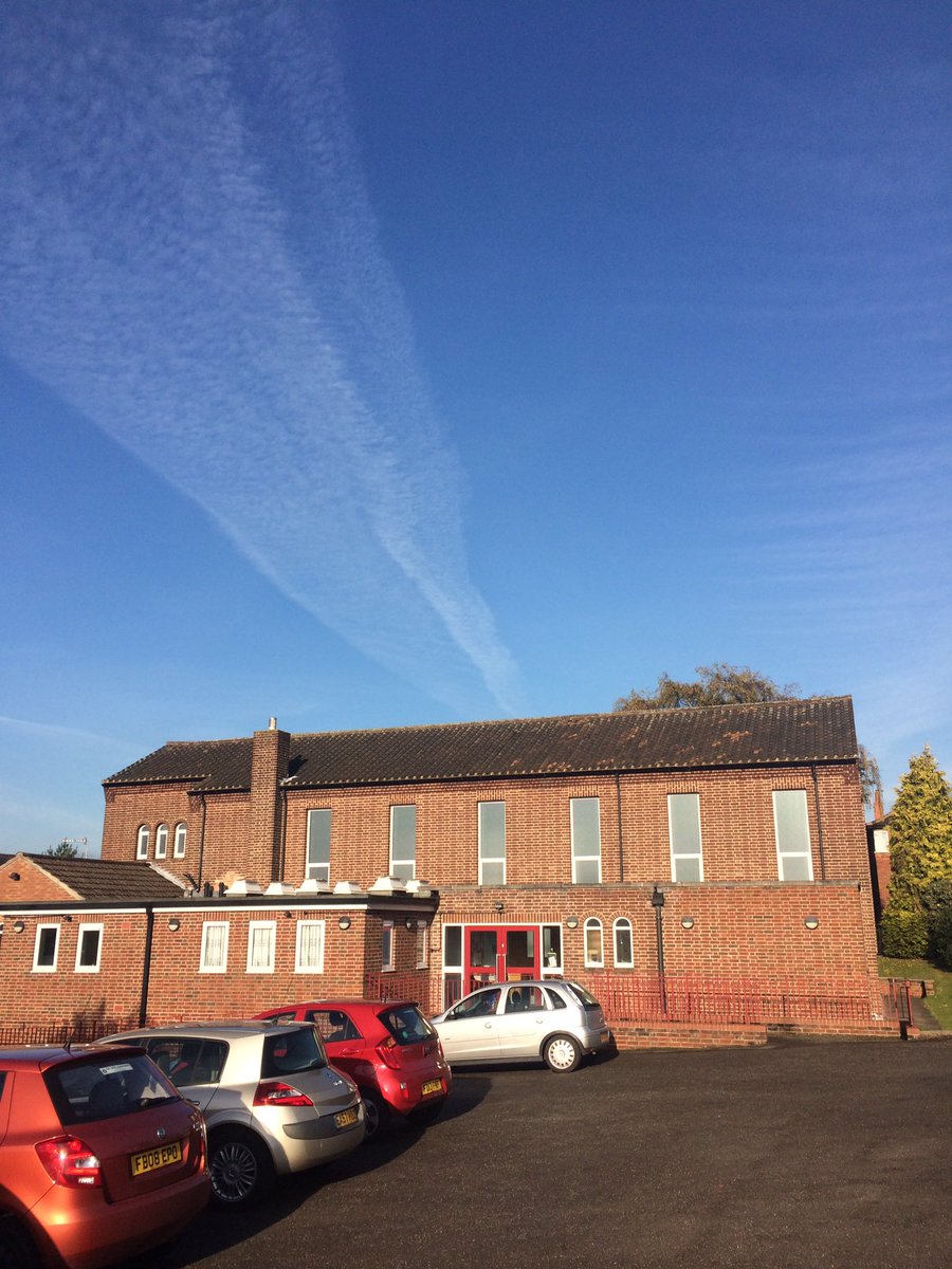ASLGroupLtd_AS's tweet photo. Productive meeting in Nottingham this morning. Client choosing one of our #kyocera solutions. 
#autumnsunshine ☀️
#documentsolutions 🖨 https://t.co/S7tzqzoKvt