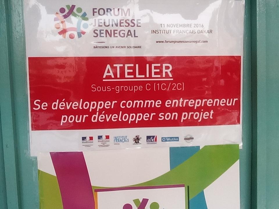 mamad_tra's tweet photo. Reflexion sur comment developper ses qualités d'entrepreneur pour résussir son projet.
#FJS16
#Echos2rues https://t.co/9t91vqreCp