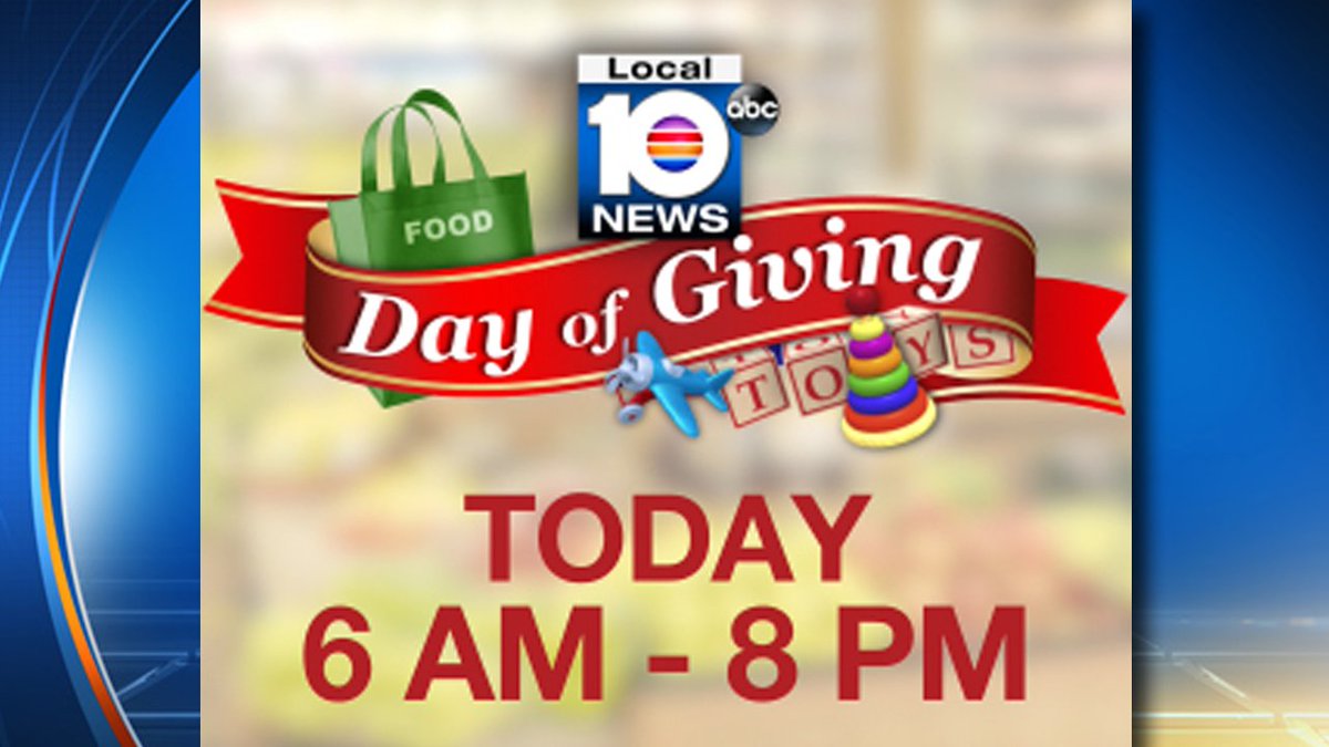 Today's the #DayOfGiving! Find out where you can donate non-perishable food & unwrapped toys bit.ly/2fFKqr6?utm_me… https://t.co/cx4qwvPHeB