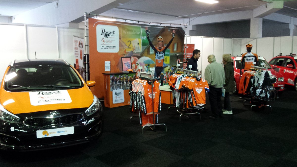 Roompot - Charles Cycling Team tweet media