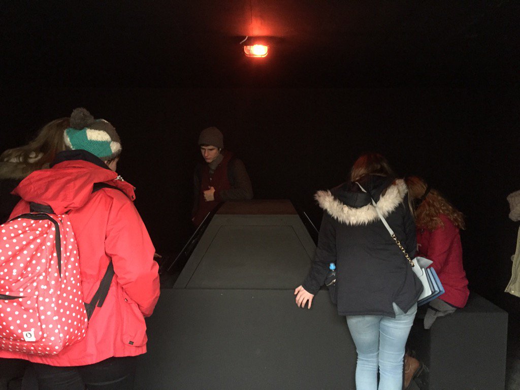 weareneon's tweet image. @inthekillbox audience transfixed with killbox @biomecollective