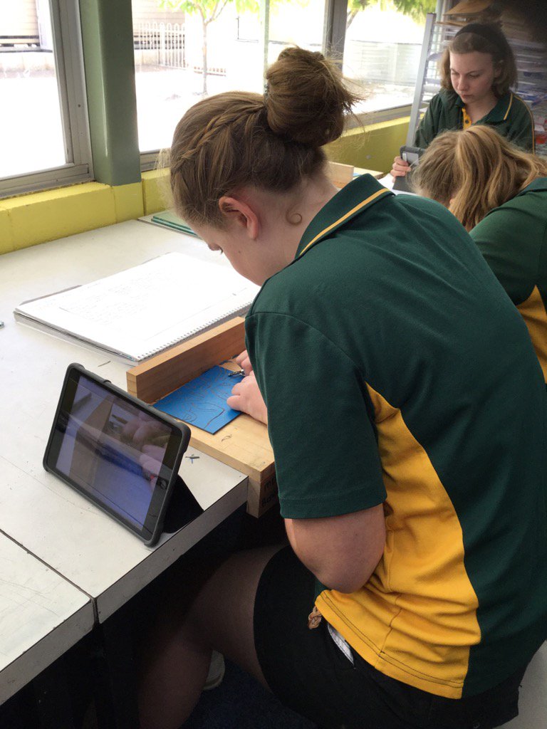 petawatson2's tweet photo. Got to love time lapse photography for digital visual diaries! #1to1program #MukaDHS @GavSteve https://t.co/9dWALoOlah