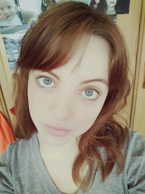 Stepheniesk's tweet photo. #selfie #awesomeness #thoseeyestho #thoselipstho #amazinghair #picture #girl #grey #sweater #colour #mesopretty https://t.co/HSYRfmkQF8