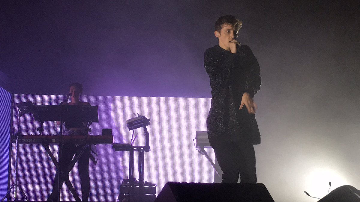 kindageorgia's tweet photo. One of the best concerts I've ever been too. I'm so proud of him π¨π¦π³οΈβπ #troyeinTO @troyesivan https://t.co/9rwywdU8Ev