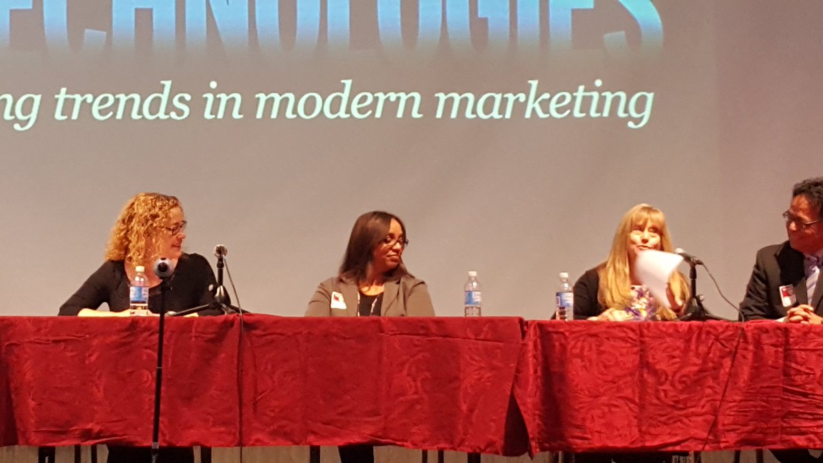 IABCLongIsland's tweet photo. Debbi Honorof talking about the need for lifelong learning for #marketers! @HofstraCE https://t.co/vrM37mY9dQ