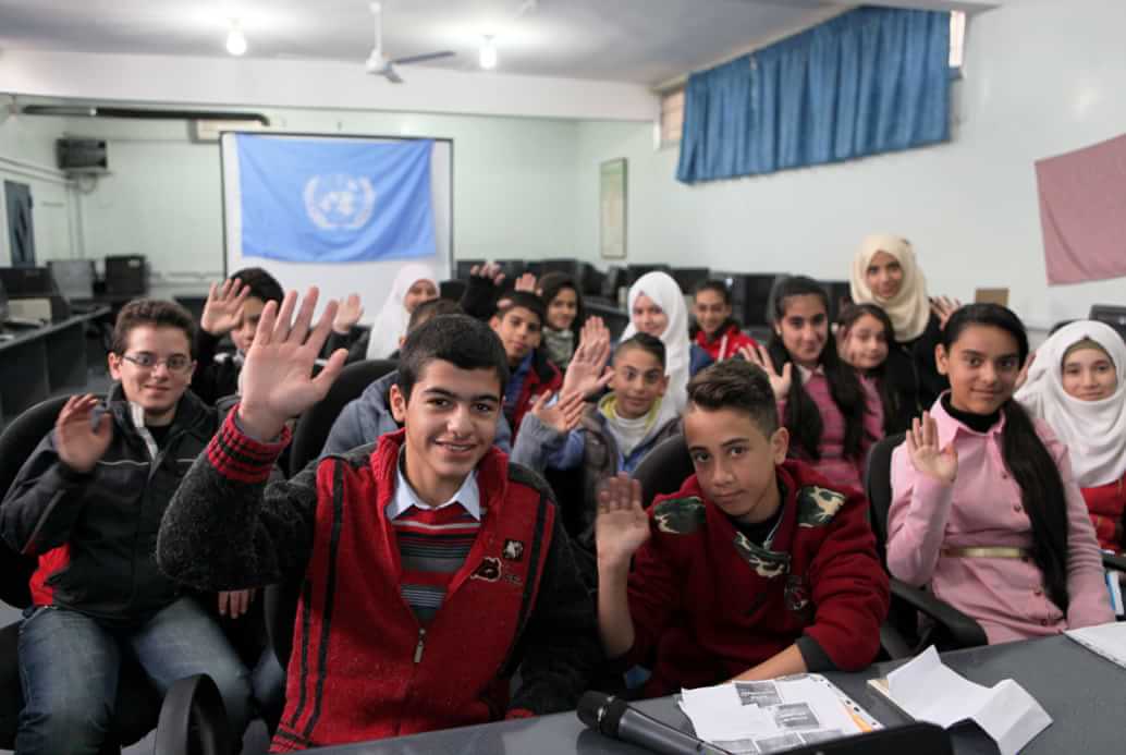 Amid global refugee crisis, students in Europe, the USA, Syria, Lebanon ... oximity.com/article/Amid-g… #UNRWA #Jordan