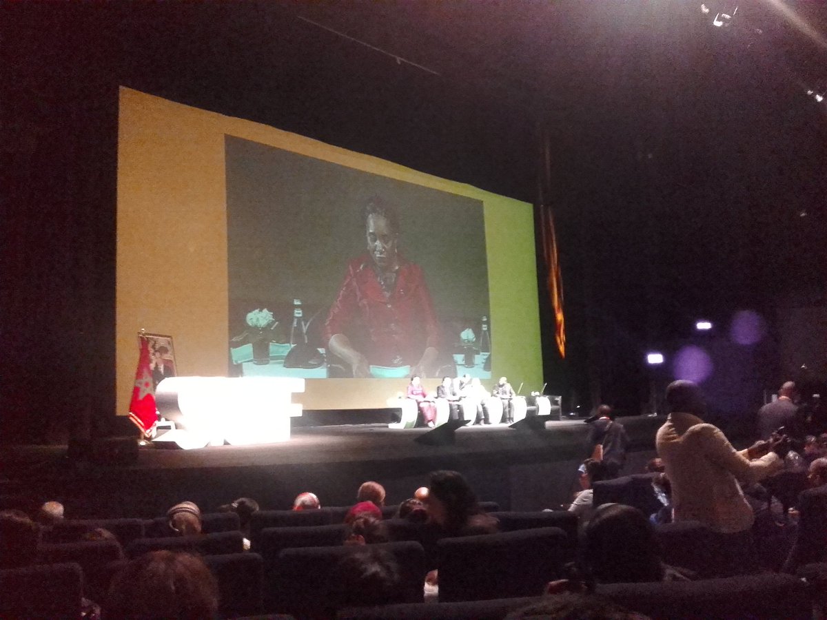 MnaouarOmar's tweet photo. Réunion tous pour résoudre le problème d'accés à l'eau potable dans les pays sub-sahariens

#SIGEF16 #Horyou #COP22 https://t.co/RTPfuTCEvk