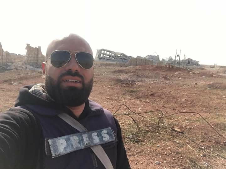 TheFedayist's tweet photo. Selfie of al-Alam Reporter with #Hekma School
#Aleppo https://t.co/ozGFnSJv8u