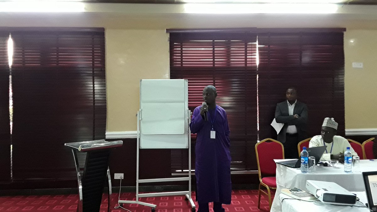 savannah_centre's tweet image. Malam Isah Garba of CITAD making presentation.
#HateSpeech
#ValidationWorkshop
#SCDDDvalidationworkshop2016
@ICTAdvocates @Advocacy234