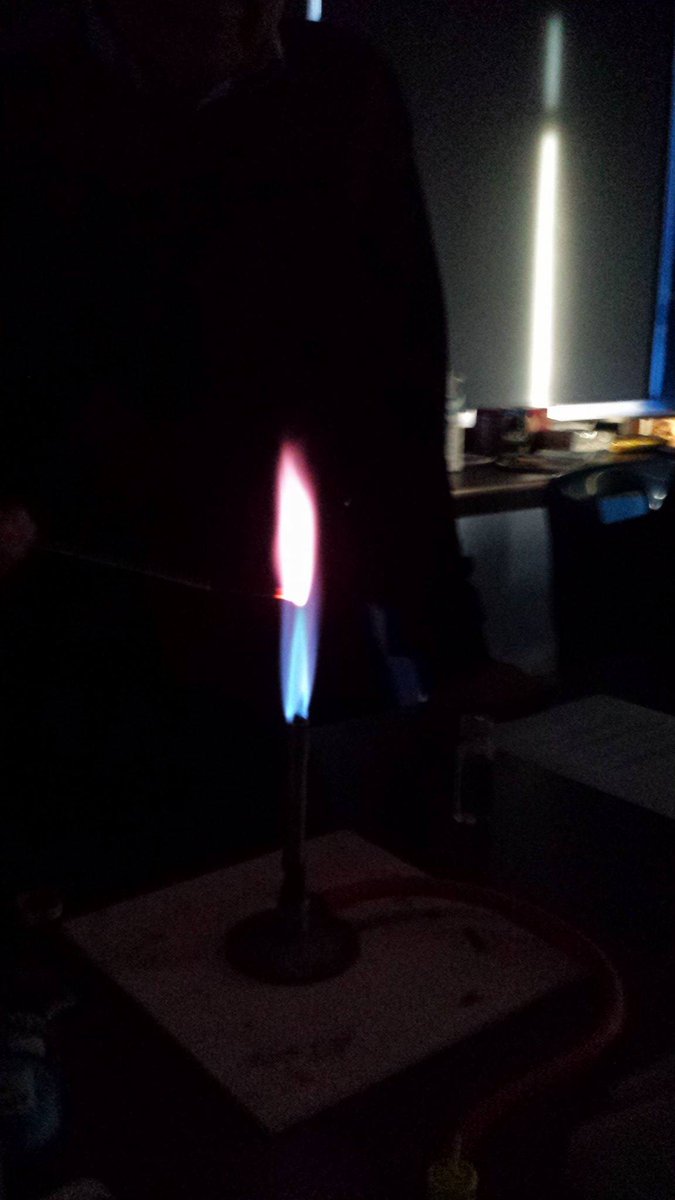 learnloungewhs's tweet photo. Fantastic Science for Parents course last week! Spaces still available for tonight 3.30 - 5.30 @willowshigh @WillowsMrNorman @WillowsScience https://t.co/LRGacRnViJ